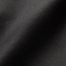 Smoking Noir cran aigu — détail macro tissu