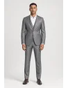 Costume Gris argent 3 pièces — porté face — sur mesure — Costume Privé Paris