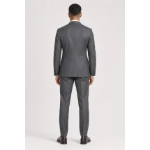 Costume Gris faux-uni — vue de dos porté