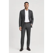 Costume Gris Flanelle Rayures craie — porté décontracté veste ouverte