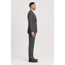 Costume Gris Flanelle Rayures craie — vue profil porté