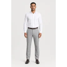 Pantalon Gris Clair Flanelle — porté face — sur mesure — Costume Privé Paris