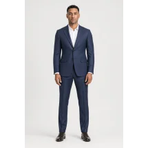 Costume Bleu Caviar — porté face — sur mesure — Costume Privé Paris