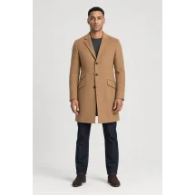 Manteau Camel Cachemire — porté face — sur mesure — Costume Privé Paris