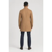 Manteau Camel Cachemire — vue de dos porté