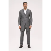 Redingote gris moyen — porté face — sur mesure — Costume Privé Paris