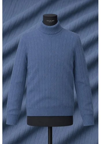 Pull col roulé torsade bleu moyen — sur mesure — Costume Privé Paris