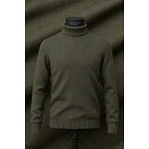 Pull col roulé vert olive — sur mesure — Costume Privé Paris