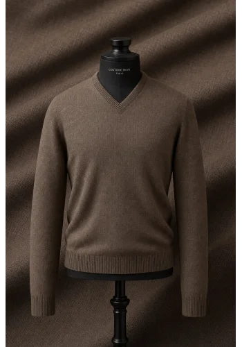 Pull col V brun — sur mesure — Costume Privé Paris