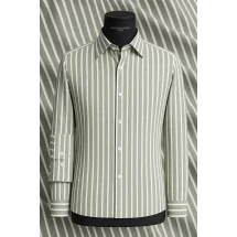Chemise vert olive à rayures blanches - Style élégant pour hommes. — sur mesure — Costume Privé Paris