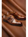 Chaussures double boucle cognac patiné — sur mesure — Costume Privé Paris