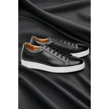Baskets cuir noir patiné — sur mesure — Costume Privé Paris