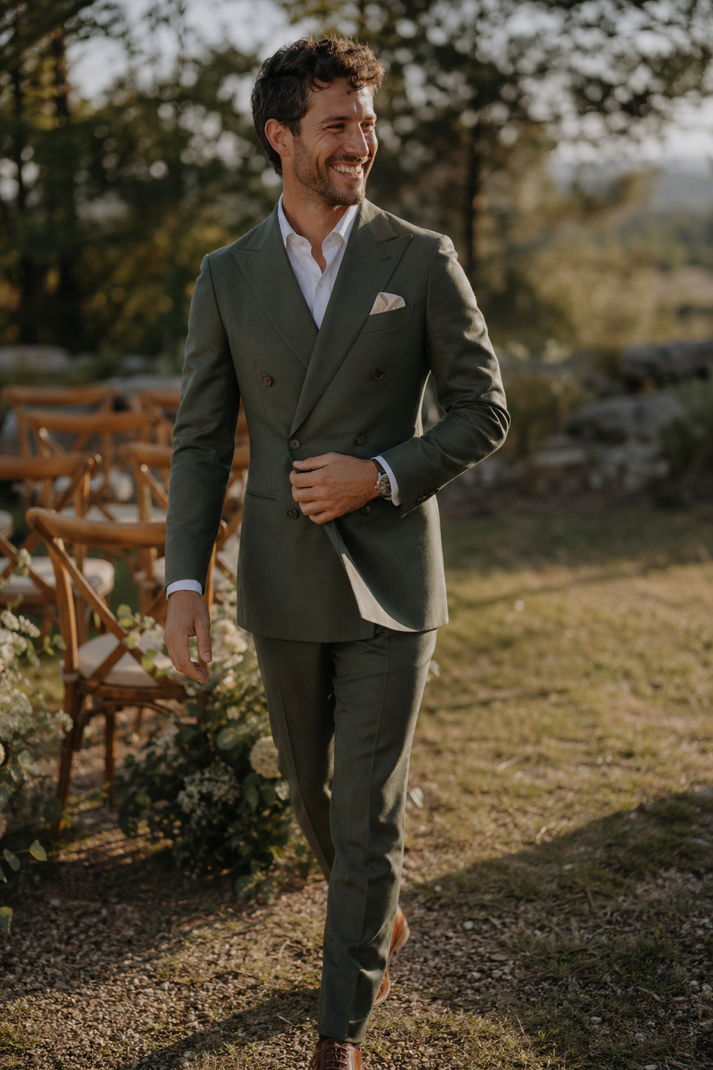 Marié en costume sur mesure — Histoire de la veste croisée dans le vestiaire masculin — veste croisee homme