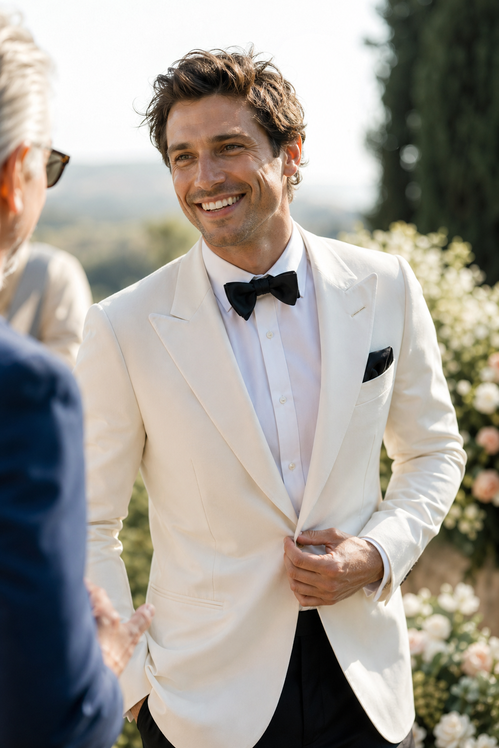 Smoking Blanc Sur-Mesure Homme : Comment Avoir un Style Officiel ? — Comment choisir votre smoking blanc sur-mesure ?