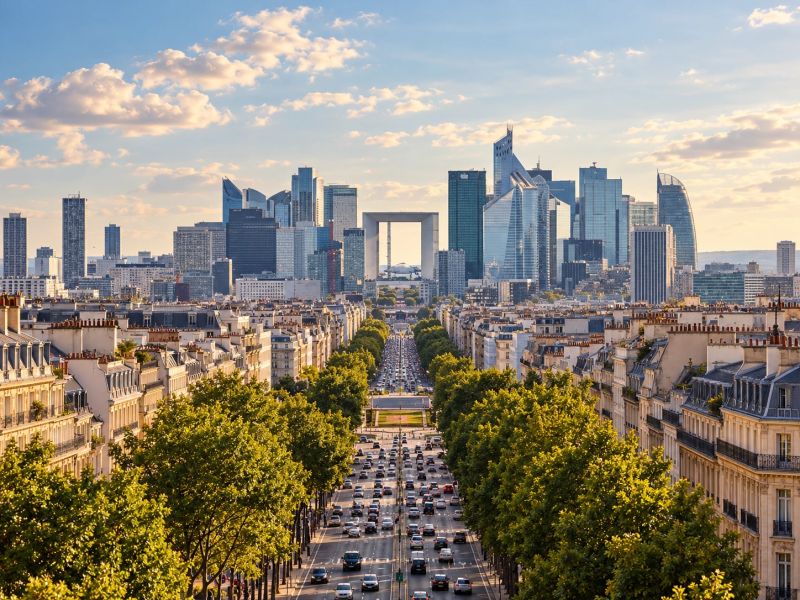 L’axe de la Grande-Armée et de Neuilly vers La Défense et la Grande Arche