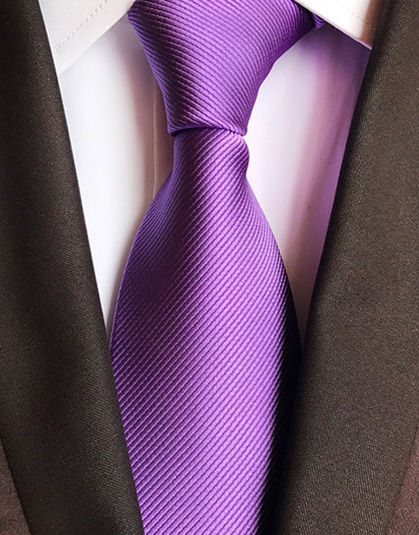 cravate violet cérémonie mariage
