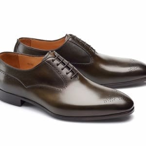 chaussures vert bronze patinée Richelieu bout fleurie