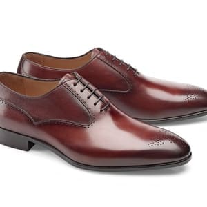 chaussures bordeaux patinée Richelieu bout fleuri